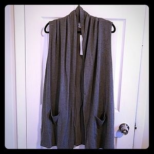 Soft sleeveless long cargican vest XL